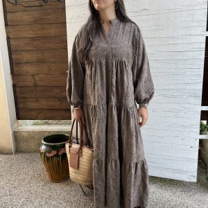 ROBE LONGUE MARRON AVEC BRODERIES